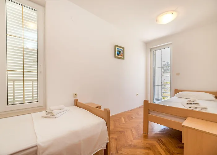 Moderne Nur 450 Meter Zum Appartement *